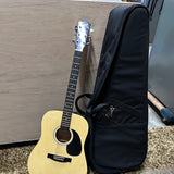 Fender - Starcaster - Acoustic Guitar w/ Padded Levi Gig Bag