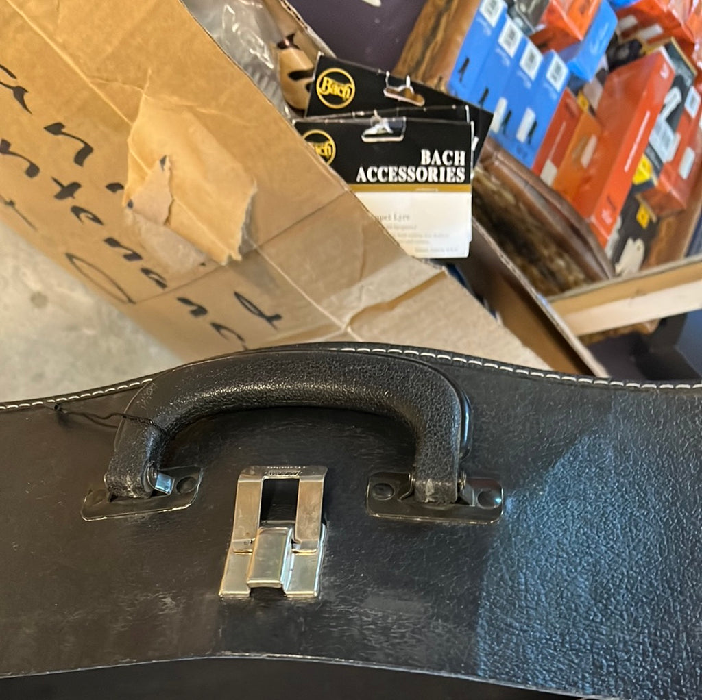 Chipboard Dreadnought Acoustic Case (Used)