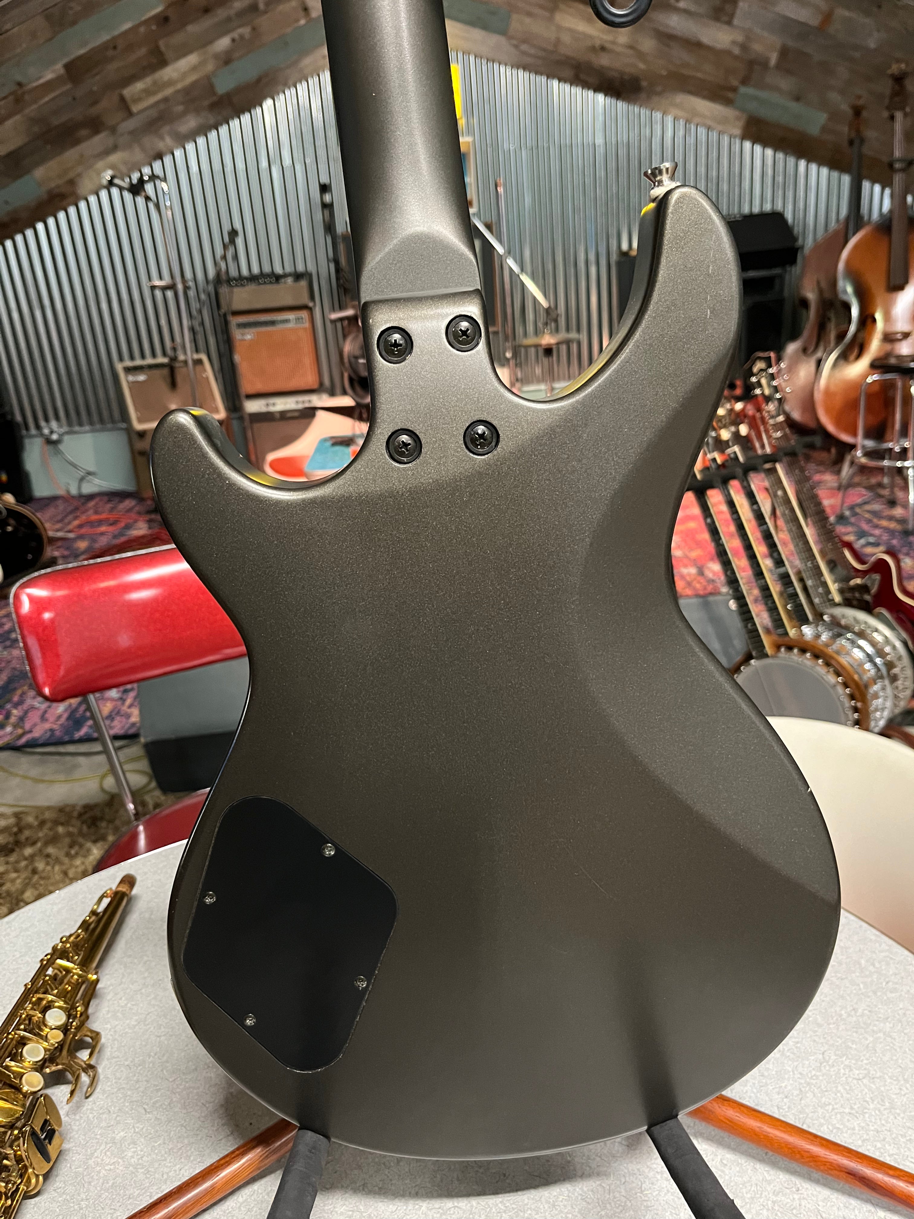 Cort M200 Electric Guitar w/gig bag – People's Music Cort M200 Electric Guitar w/gig bag – People's Music