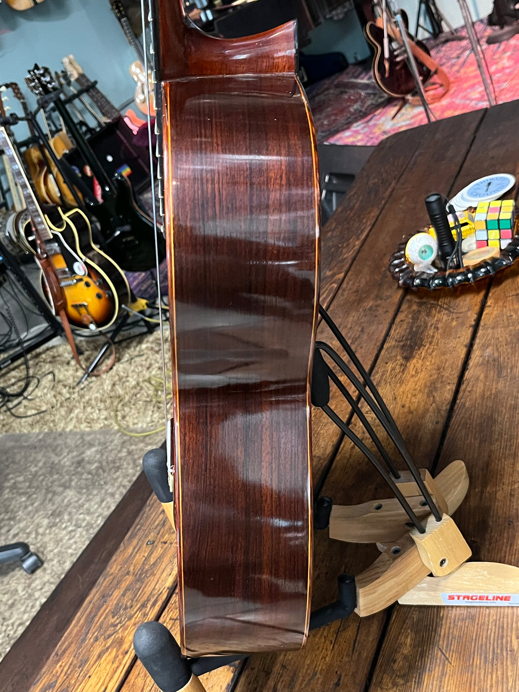 1970 Tunesauuro Kurosawa Classical Guitar w/Case