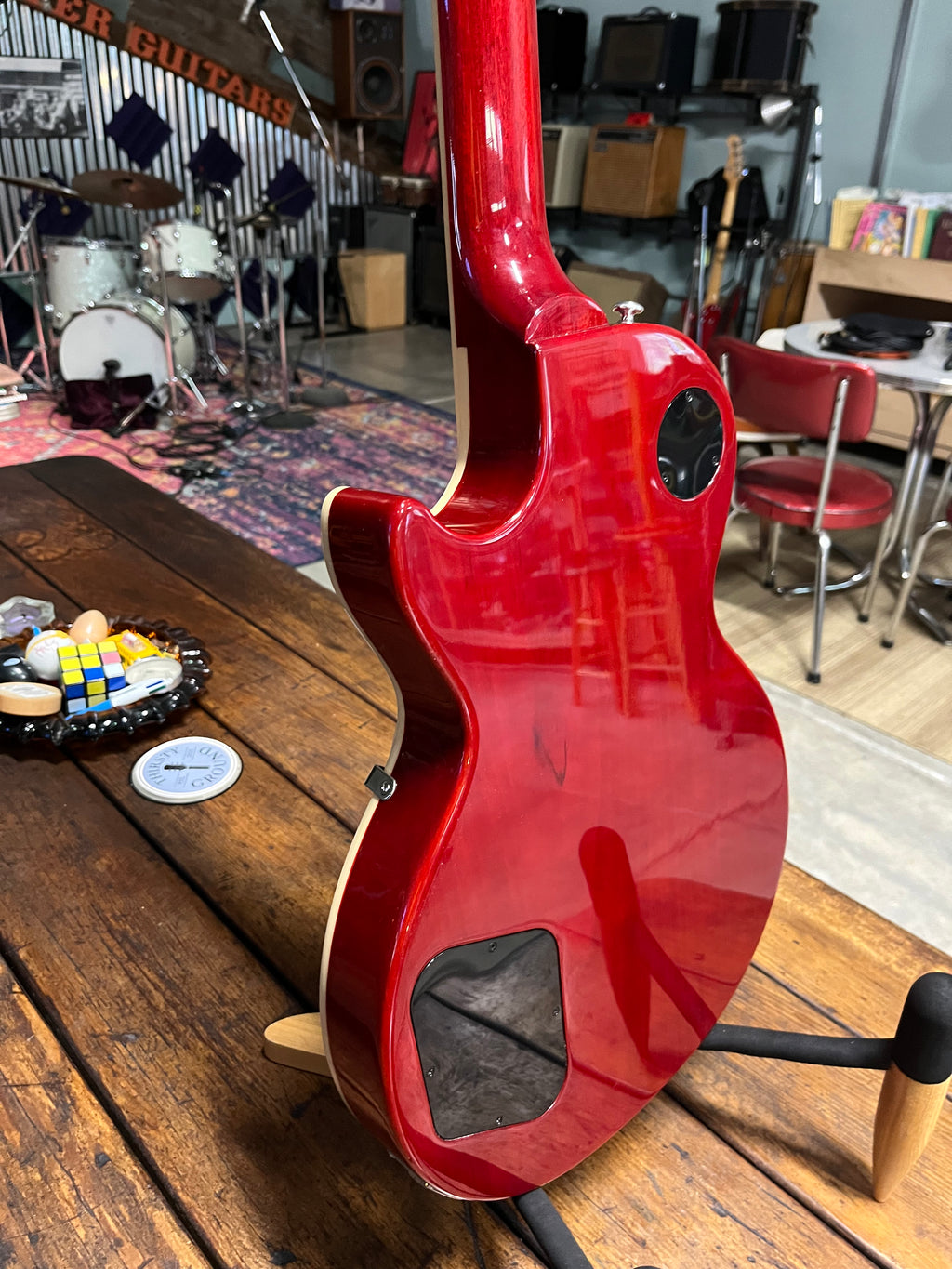 Gibson Les Paul Classic LP Electric Guitar Translucent Cherry - LPCS00TRNH1 - Used w/Hardcase