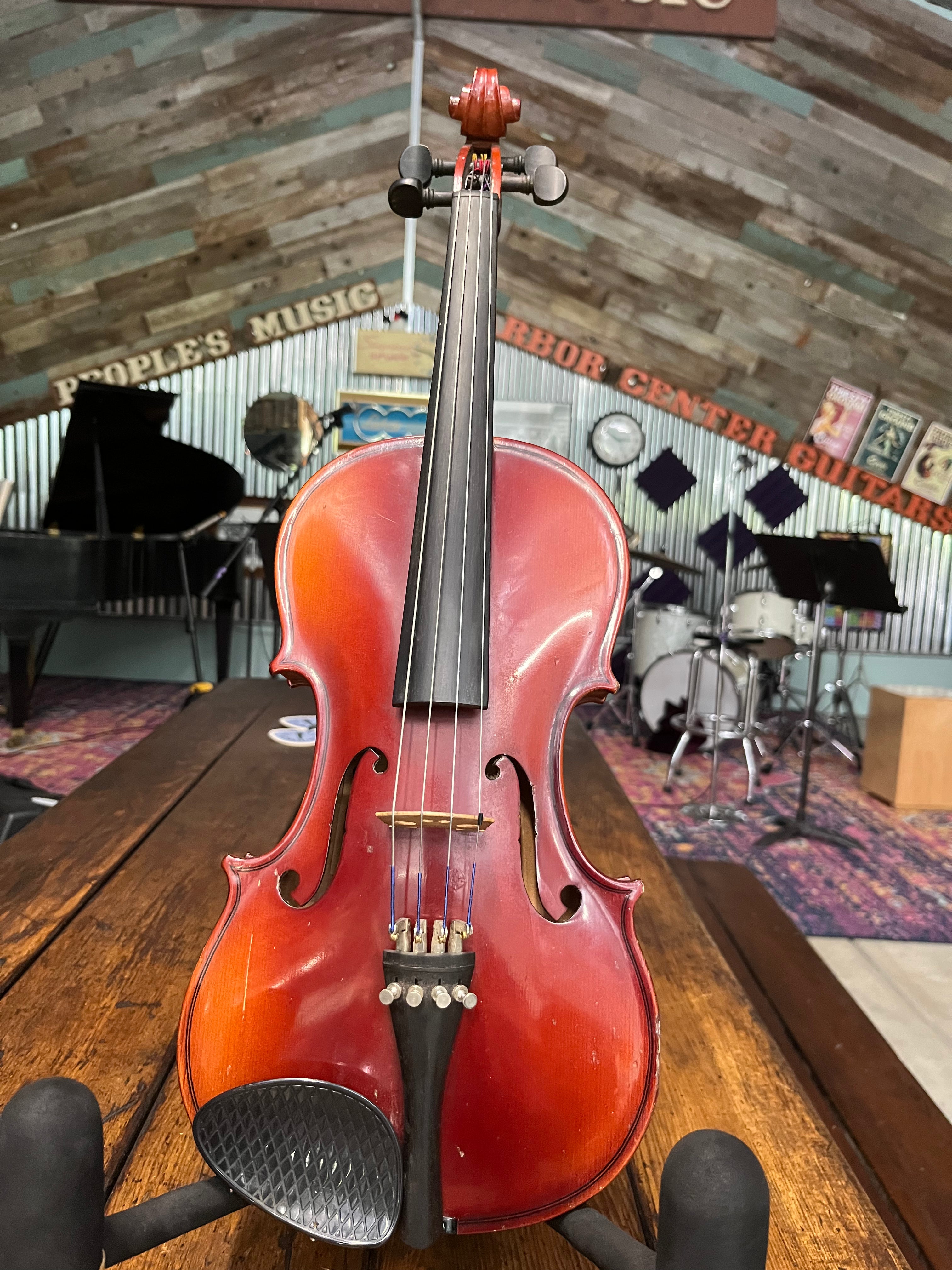 Viola - Reghin - 14" Outfit (Used)