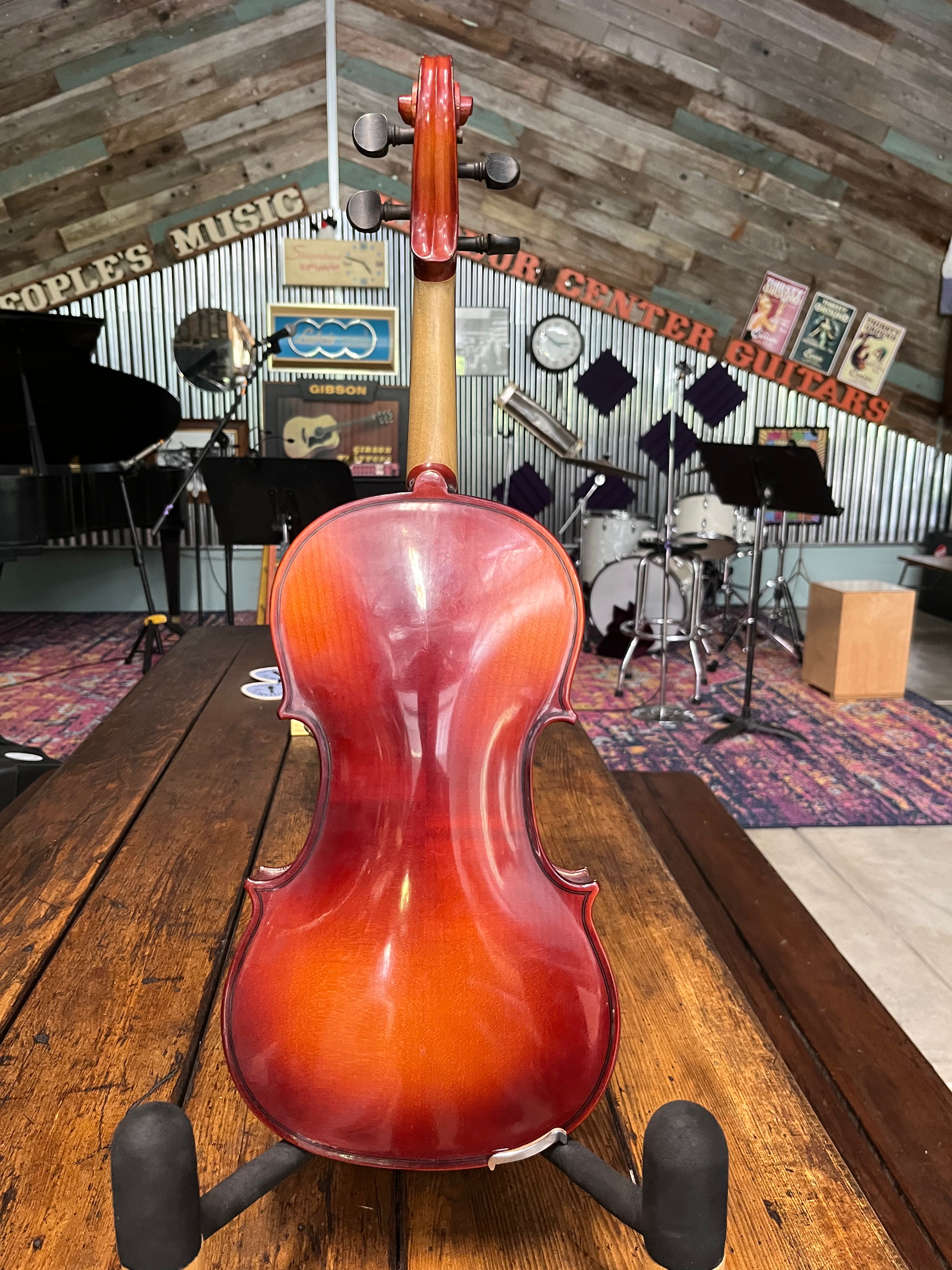 Viola - Reghin - 14" Outfit (Used)