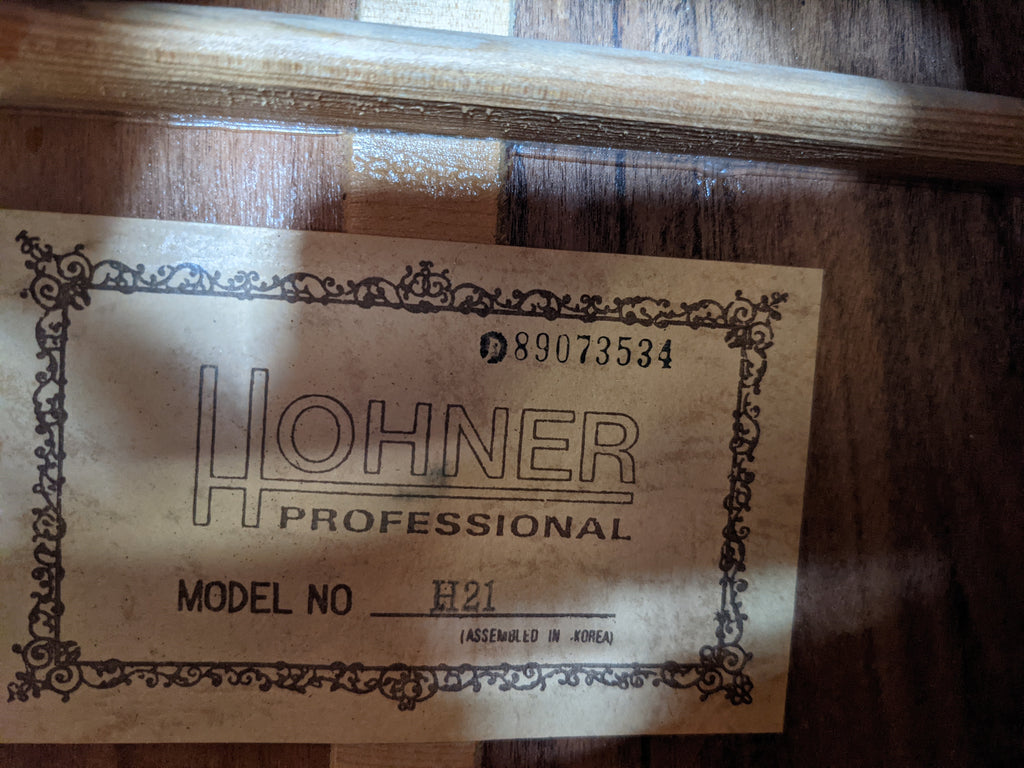 Hohner - Dreadnought Acoustic Guitar w/ Hard Case