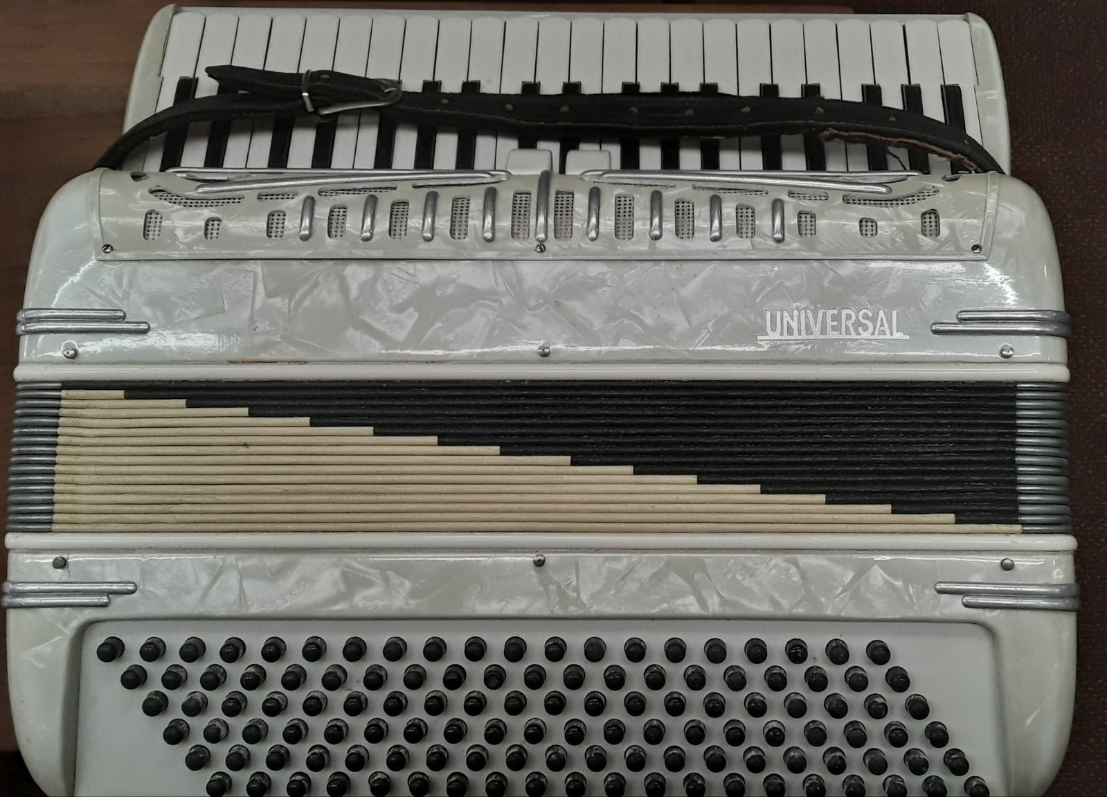 41 key Universal Accordion w/hard case (Used)