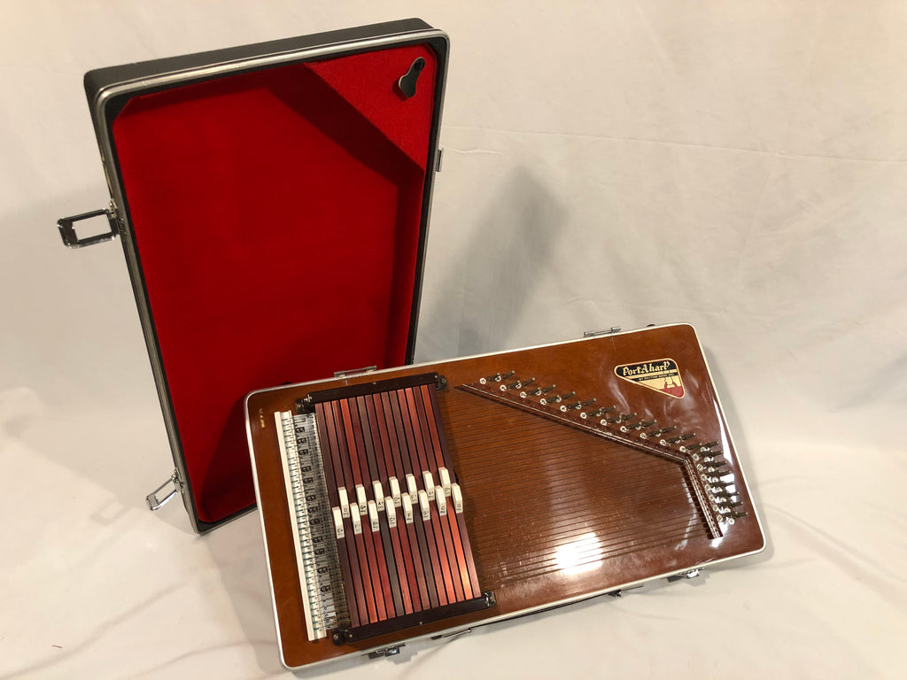 AutoHarp - PortAharp by Rhythm Band Inc.