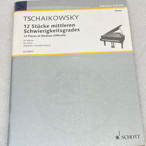 Tachaikowsky - 12 pieces, medium difficulty book